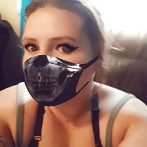 Meet your Posher, Melissa